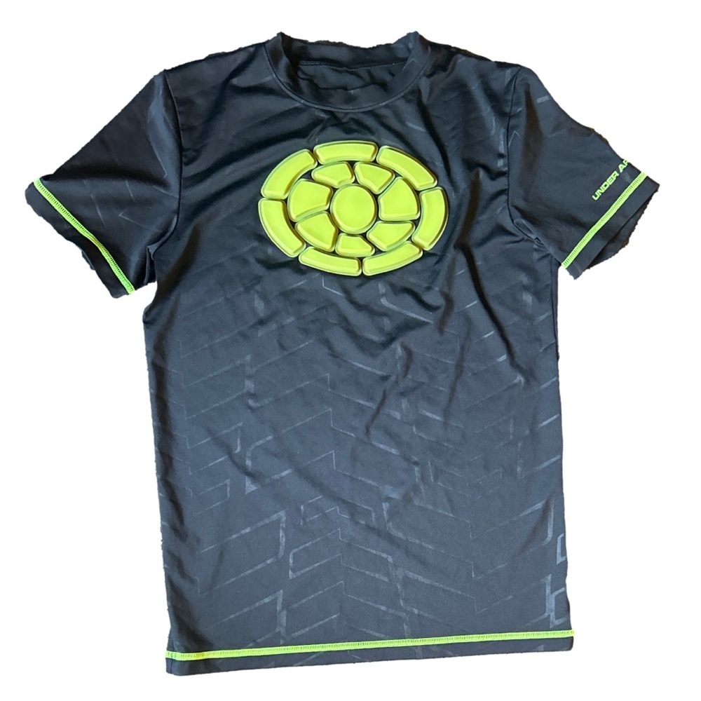 Under Armour Black shirt YL